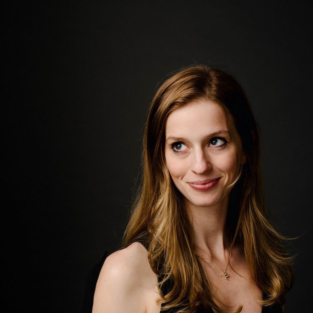 Meet your Posher, Elizabeth